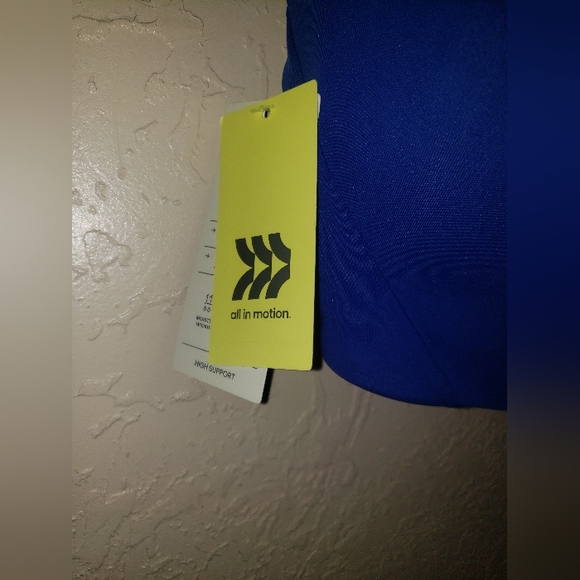 NWT All In Motion Sports Bra 34DD - Picture 7 of 8